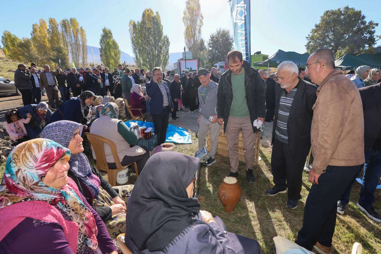 Konya’nın mağaralarında aylarca bekledi! Asırlık lezzet için uzun kuyruklar oluştu 6
